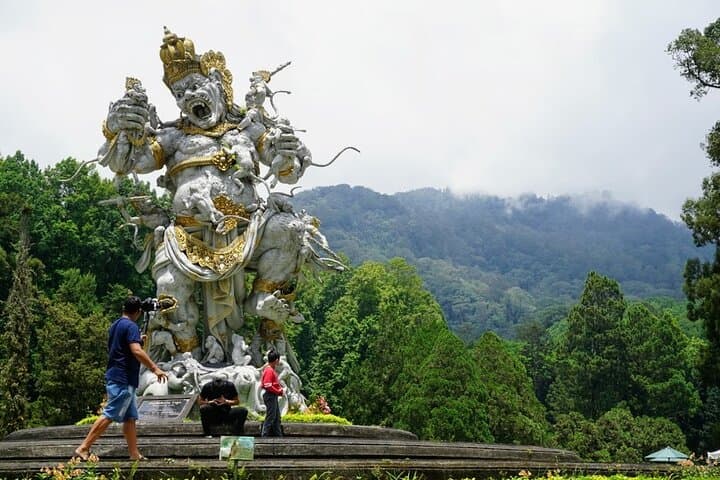 Nungnung Waterfall, Wanagiri Hidden Hills & Bedugul Day Tour from Bali photo 5