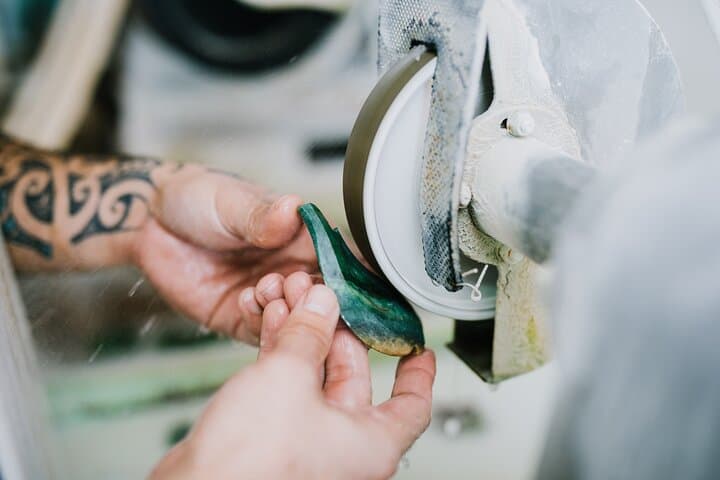 Mountain Jade Highlights Tour: Rotorua Jade Carving Studio Experience