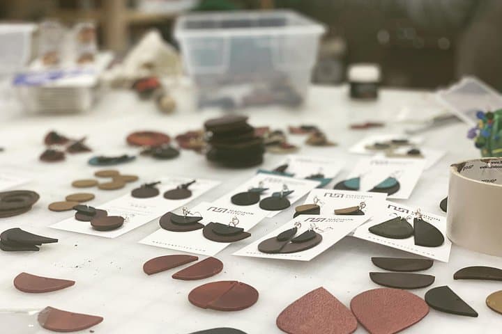 Hands-On Jewelry Making and Wine Tasting in Kansas City’s Crossroads photo 4