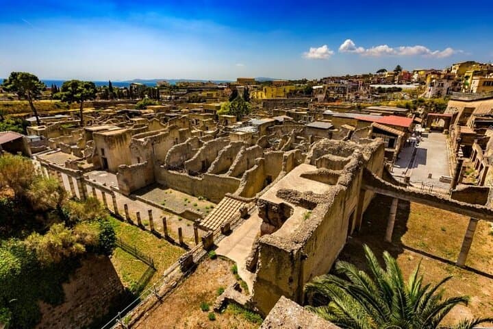 Herculaneum & Naples: Full-Day Private Tour From Rome to Ancient Streets and the Bay