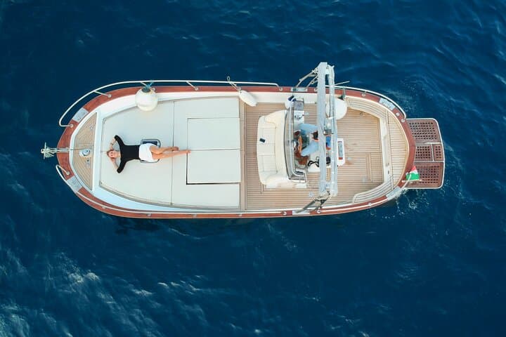 Private Amalfi Coast Boat Excursion: Positano, Praiano & Coastal Caves photo 3