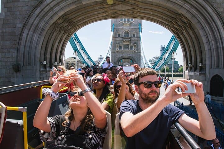 Big Bus London Hop-On Hop-Off Tour & Thames River Cruise — Complete Sightseeing Guide photo 2
