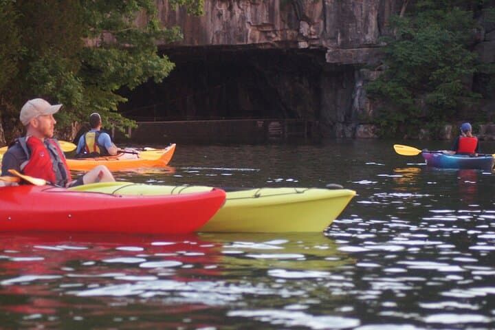 Nickajack Bat Cave Kayak Tour: Sunset Paddle to 100,000 Gray Bats photo 6