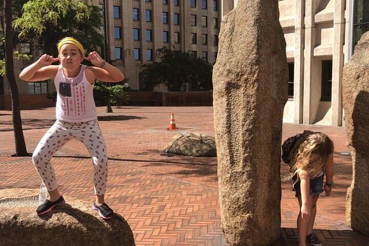 Crazy Dash Boulder: Fun City Scavenger Hunt on Foot