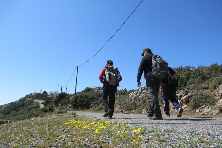 Giouhtas Mount Trekking: Easy Heraklion Hike to Panoramic Views photo 5