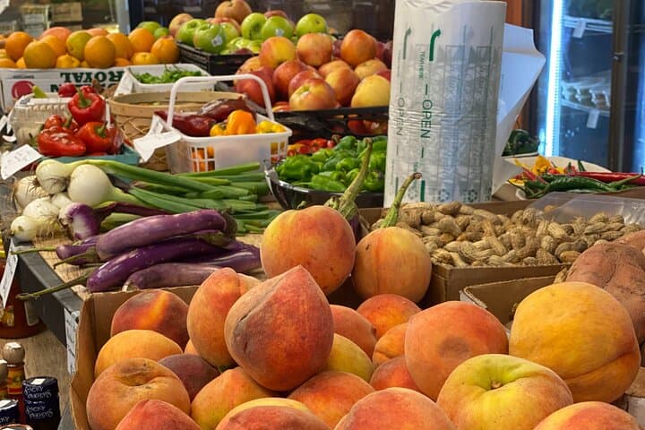 Charleston Farm-to-Table Chef's Challenge & Market-to-Table Walking Tour photo 4