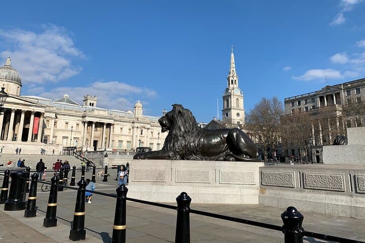 London by Private Chauffeur: 4-Hour Custom Car Service photo 2