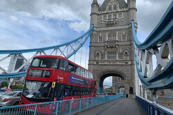 London by Private Chauffeur: 4-Hour Custom Car Service photo 5