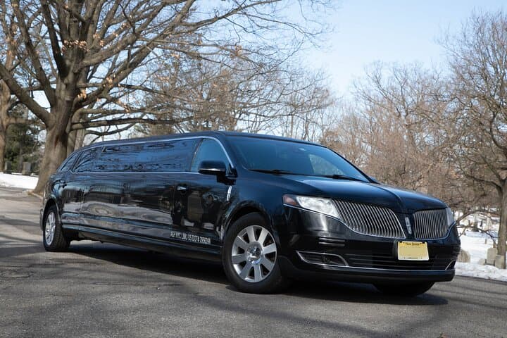 luxury-nyc-airport-arrival-limo-transfer-lga-jfk-ewr photo 5