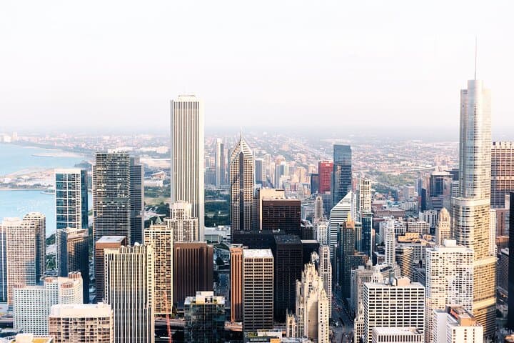 Explore Chicago’s Iconic Sights on a Private 4-Hour Guided Tour with Hotel Pickup photo 3