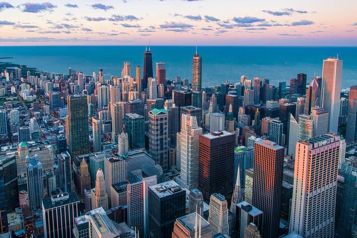 Explore Chicago’s Iconic Sights on a Private 4-Hour Guided Tour with Hotel Pickup photo 5