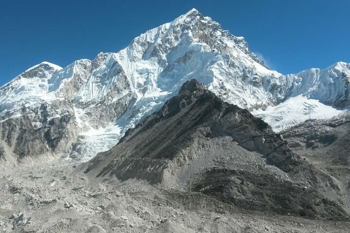 Everest Base Camp Trek: High-Altitude Trekking in the Khumbu