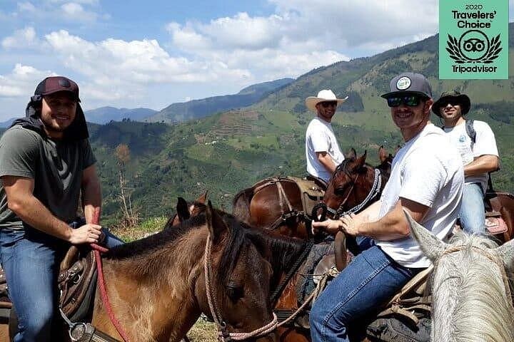 Andes Horseback Ride from Medellin: Half-Day Hacienda Adventure