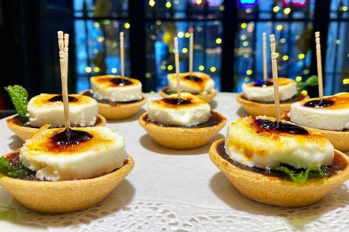 Barcelona Private Food Tour: Top Tapas, Markets & Street Bites in 3 Hours photo 2