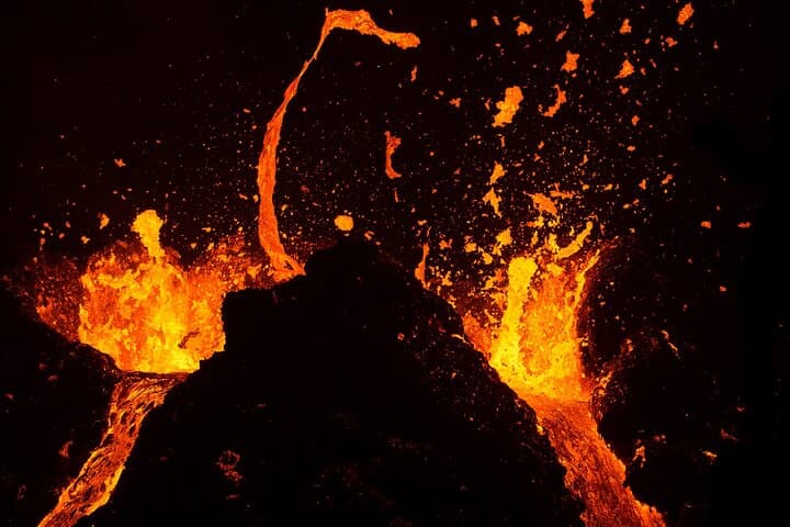 Geldingadalur Volcano Hike from Reykjavik — Full-Day Fagradalsfjall Adventure photo 2