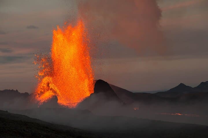 Geldingadalur Volcano Hike from Reykjavik — Full-Day Fagradalsfjall Adventure photo 3