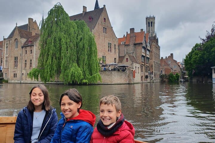 Bruges Canals & Historic Centre: Guided Boat Trip and Walking Tour photo 2