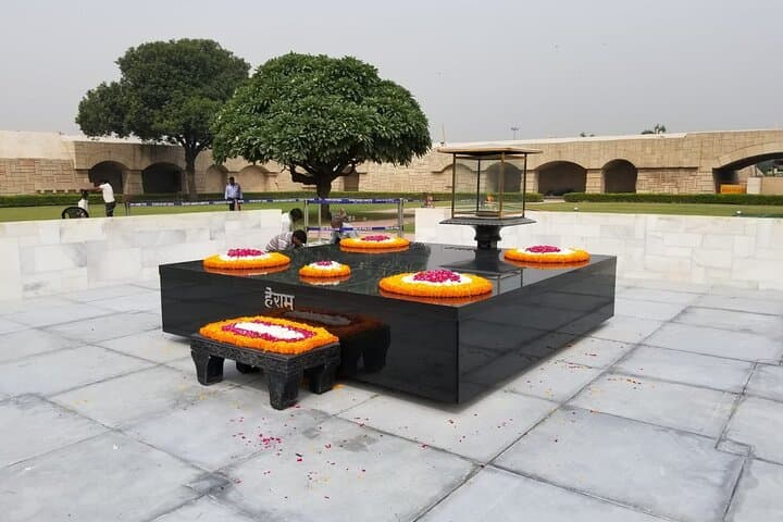Private 2-Day Delhi and Agra Tour — Taj Mahal, Old Delhi & Mughal Heritage photo 4