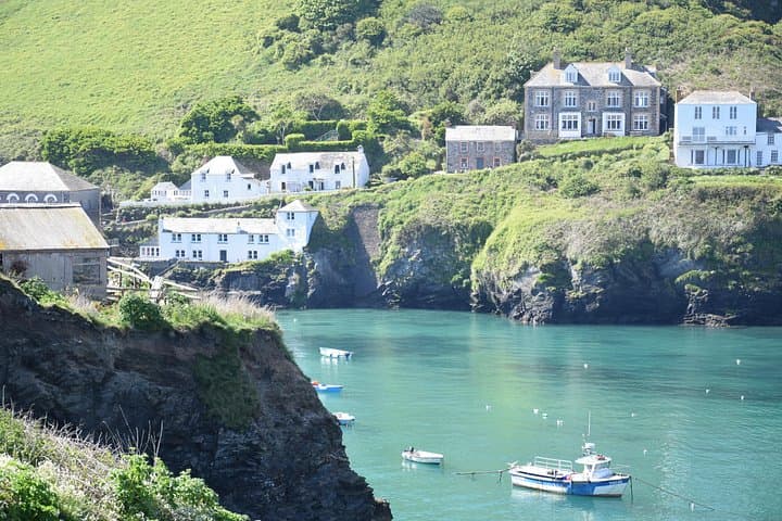 Port Isaac Doc Martin & Fisherman's Friends Walking Tour – Half-Day Private Experience