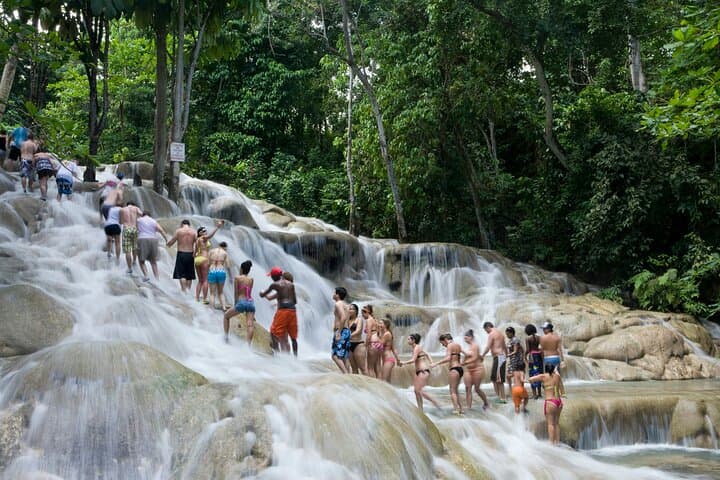 Climb Dunn's River Falls: Private Tour from Montego Bay with Admission photo 3