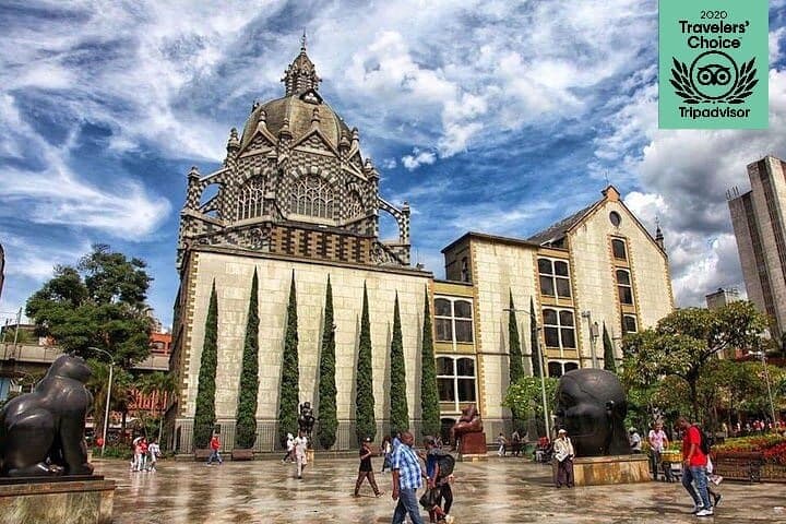 Medellin Historical City Tour — Memory Museum, Botero & Metro Cable to Santo Domingo Savio