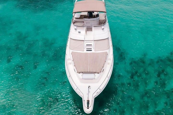 Private 4-Hour Yacht Charter to Inha Reef — Playa del Carmen Riviera Maya photo 3