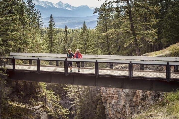3-Day Columbia Icefield & Jasper Tour from Calgary — Icefields Parkway, Athabasca Glacier & Maligne Lake photo 2