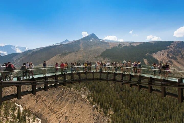 3-Day Columbia Icefield & Jasper Tour from Calgary — Icefields Parkway, Athabasca Glacier & Maligne Lake photo 3