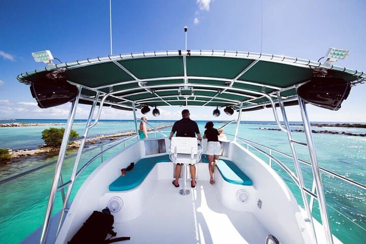 Private 53' Hatteras Yacht to Inha Reef — 4-Hour Playa del Carmen Charter photo 3