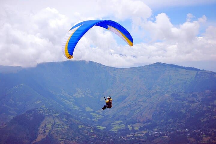 Soar Above Quito: Tandem Paragliding from Lumbisí photo 3