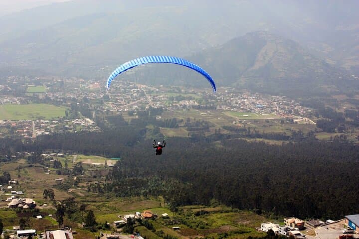 Soar Above Quito: Tandem Paragliding from Lumbisí photo 5