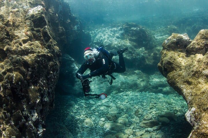 First Breath Underwater: 2-Hour Scuba Try-Dive at Playa Chica, Puerto del Carmen photo 2