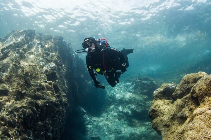 First Breath Underwater: 2-Hour Scuba Try-Dive at Playa Chica, Puerto del Carmen photo 3