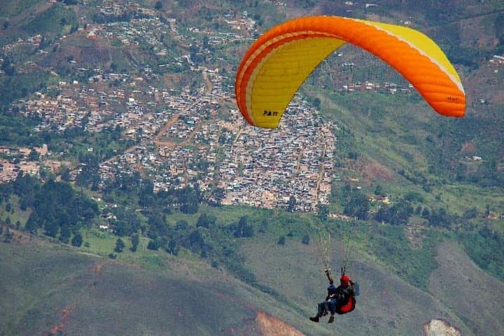 Tandem Paragliding in Medellín: Half-Day Andes Flight with City Views photo 5