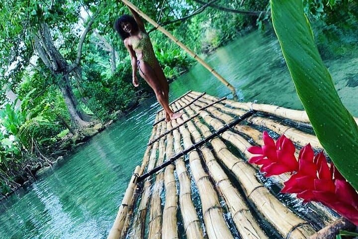 Blue Hole & White River Bamboo Rafting Private Tour in Ocho Rios