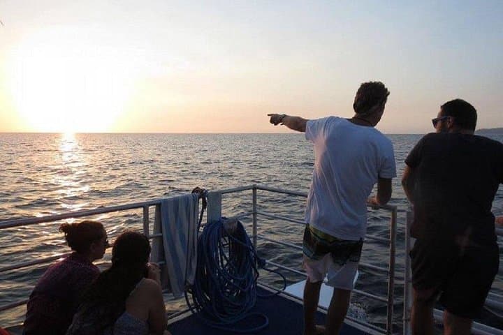 Gili Trawangan Sunset BBQ Cruise: Snorkel with Turtles & Underwater Sculptures photo 4