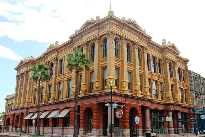 Galveston Dark of the Moon Ghost & Red Light District Walking Tour photo 5