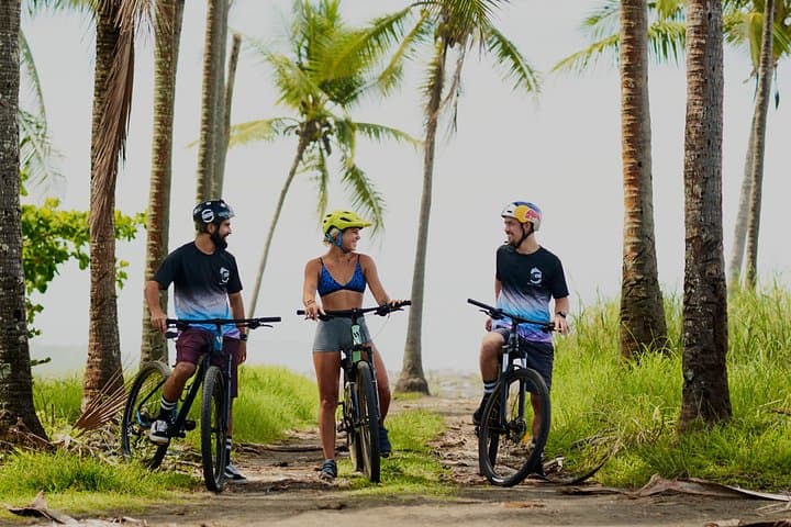 Guided Bike Tour in Jacó — Beach Views, Waterfalls & Wildlife in 2 Hours photo 2