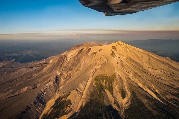 Soaring Over Mt. St. Helens: Envi Adventures Air Tour from Troutdale photo 6
