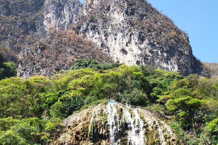 Private Tolantongo Caves Excursion: Hot Springs, Grottos & Zipline from Mexico City photo 3