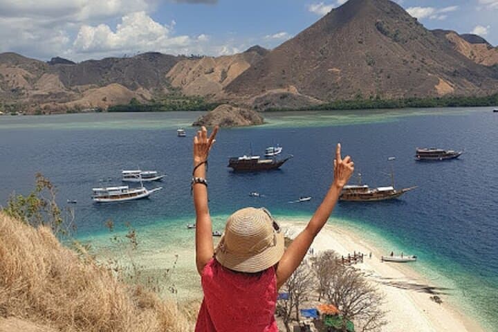 3-Day Komodo Island Tour from Bali — Rinca, Padar & Pink Beach photo 2