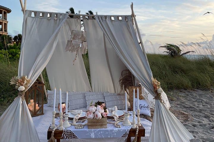 Premiere Luxury Sunrise Picnic on Hollywood Beach: Tented Sunrise Oasis photo 2