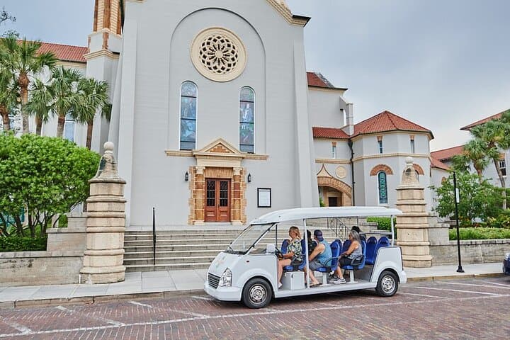 Saint Augustine 1-Hour Historical Trolley Tour with Free Parking