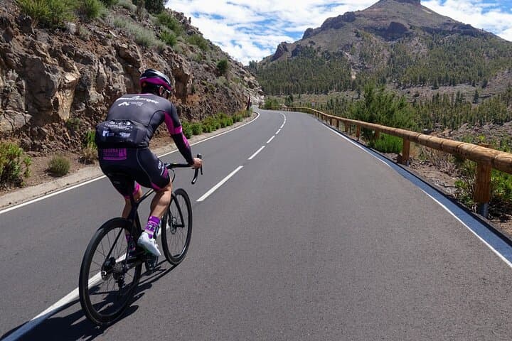 Teide Road Cycling Route: Vilaflor to Playa de las Américas photo 6