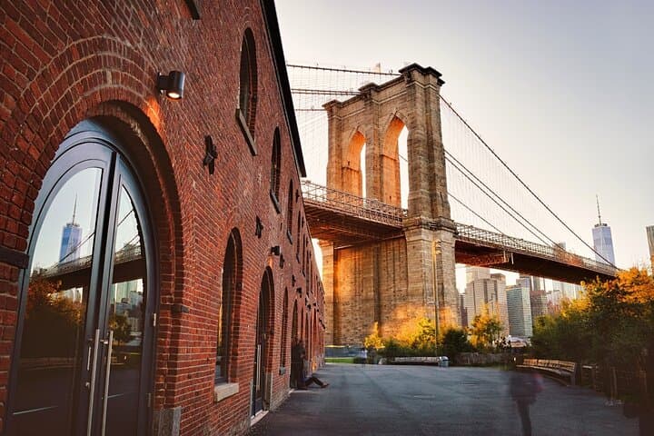 Brooklyn Heights, DUMBO & the Brooklyn Bridge: Private Promenade Walking Tour