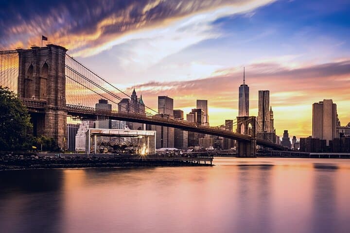 Brooklyn Heights, DUMBO & the Brooklyn Bridge: Private Promenade Walking Tour photo 3