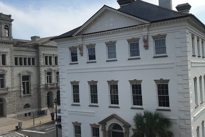 Charleston History Walking Tour with Tricia — Historic Downtown Stroll photo 2