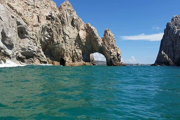 Cabo San Lucas Sunset Dinner Cruise: Arch Views, Live Show & Tequila Tasting photo 2