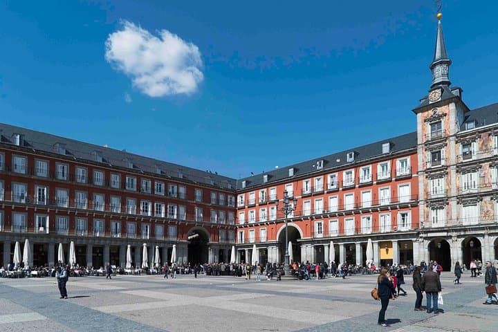 Private 3-Hour Walking Tour in Madrid: Royal Palace to Plaza Mayor photo 2