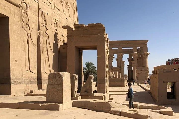 4-Day Nile Cruise Aswan to Luxor: Abu Simbel, Hot-Air Balloon & Ancient Temples photo 3